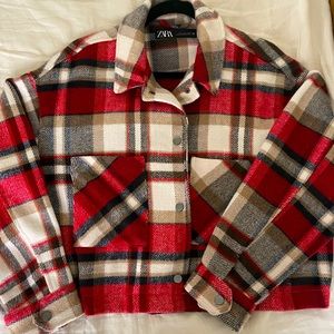 Zara cropped flannel size large. Perfect condition